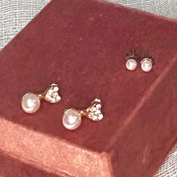 BRAND NEW 2 Pairs of Stunning Matching Earrings - Picture 8 of 9